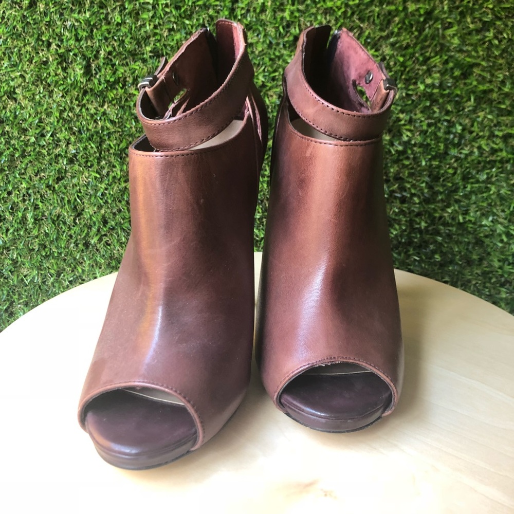 Stylemint Maroon Heeled Booties